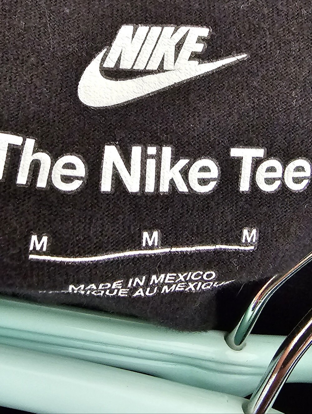 Nike Black T-Shirt with White Swoosh Logo Boys M Back To School Sports - Picture 3 of 3